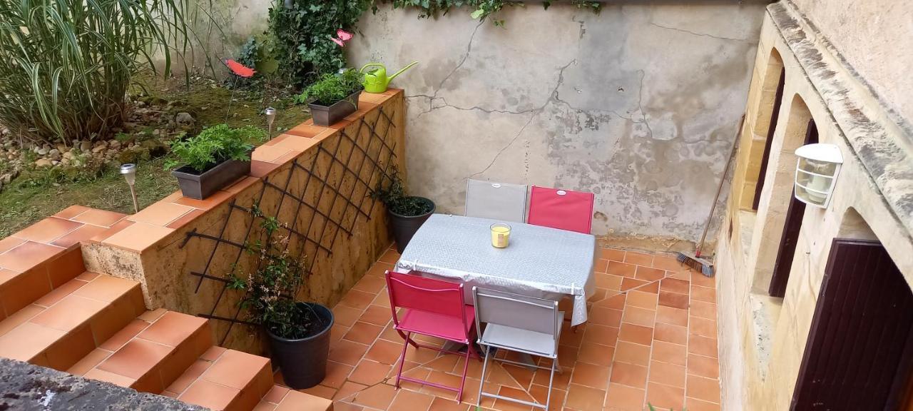 Studio Avec Terrasse Et Jardinet En Centre Ville Bergerac Zewnętrze zdjęcie
